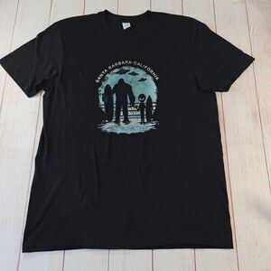 Pacific Santa Barbara CA Bigfoot Alien beach surfing graphic tee sz L